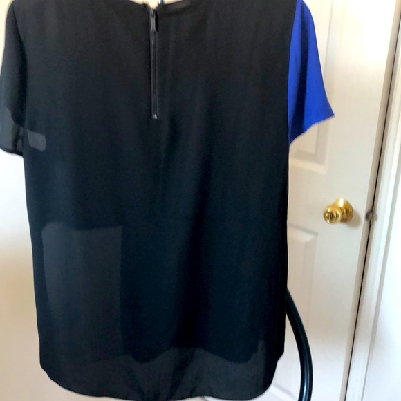 Light summer top - Picture 4 of 4